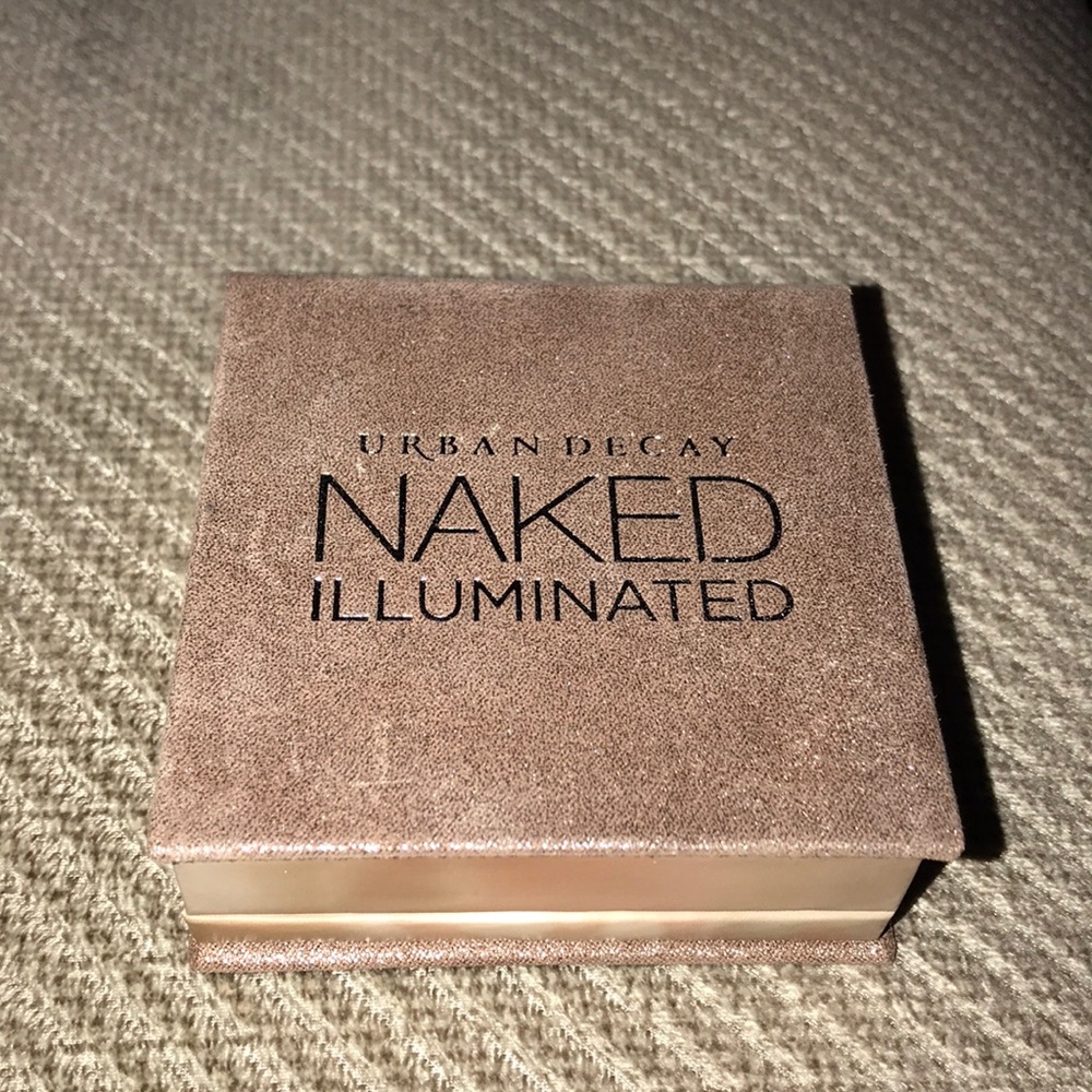 Urban Decay Naked Illuminated Highlighter